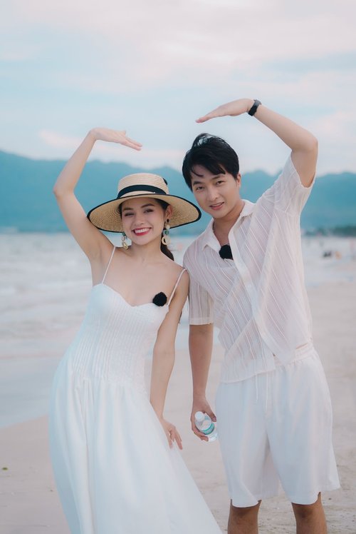Cặp đôi T.C và D.T